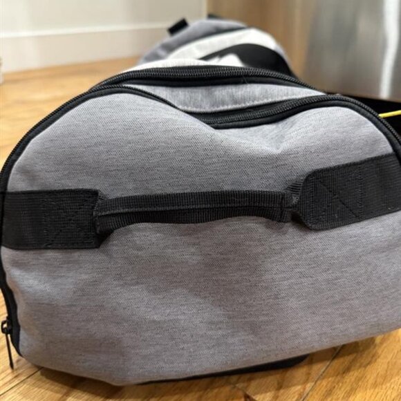 Herschel Supply Company Duffel Bag - Picture 3 of 7